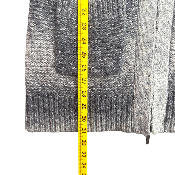 Chicos Grey Knit Thigh Length Long Sleeves Pockets Open Front Cardigan Size 0/XS - Picture 8 of 8